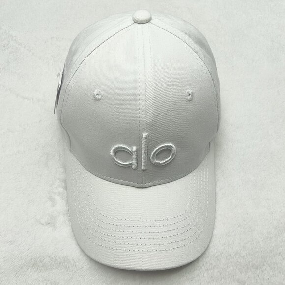 ALO Yoga White Cap - Picture 1 of 4
